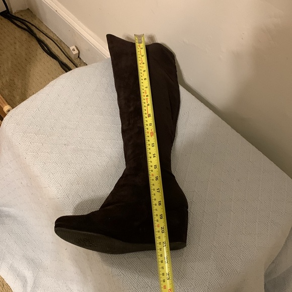 Vince Camuto brown leather suede wedge boots - Picture 10 of 11